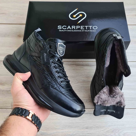 Black Leather SneakersFur LiningHigh Sole